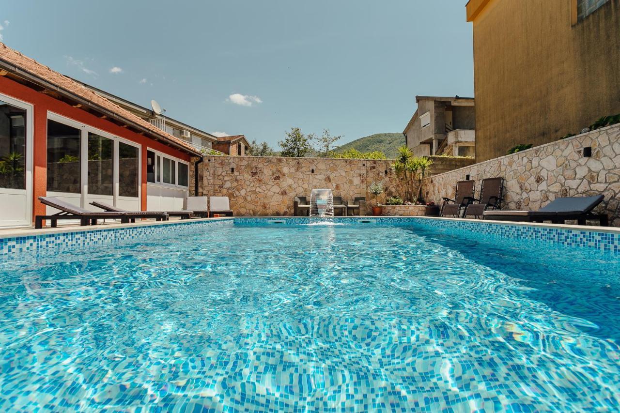 Guest House Villa Zivanovic Herceg Novi Ngoại thất bức ảnh