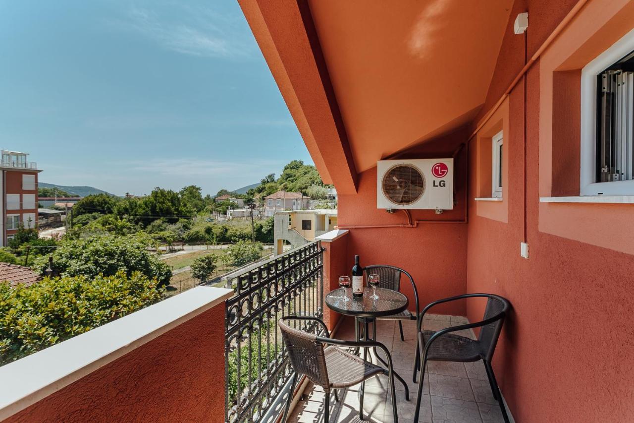 Guest House Villa Zivanovic Herceg Novi Ngoại thất bức ảnh