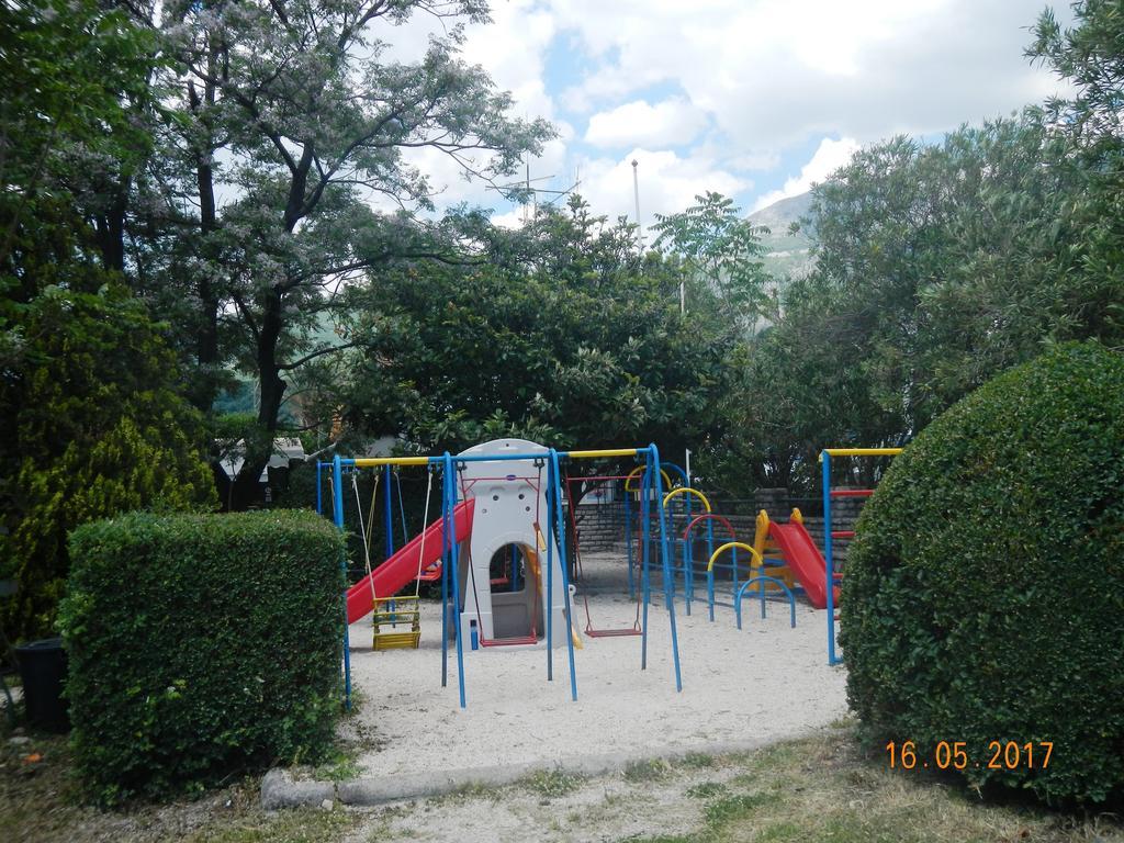Guest House Villa Zivanovic Herceg Novi Ngoại thất bức ảnh
