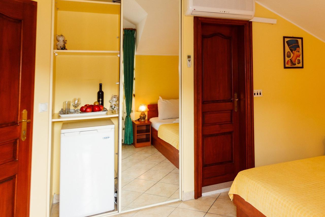 Guest House Villa Zivanovic Herceg Novi Ngoại thất bức ảnh