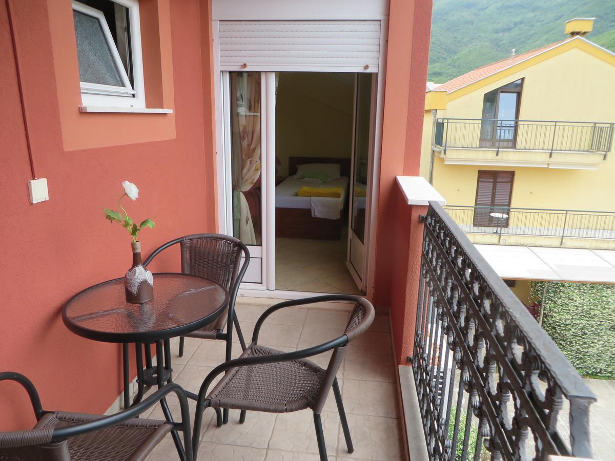 Guest House Villa Zivanovic Herceg Novi Ngoại thất bức ảnh