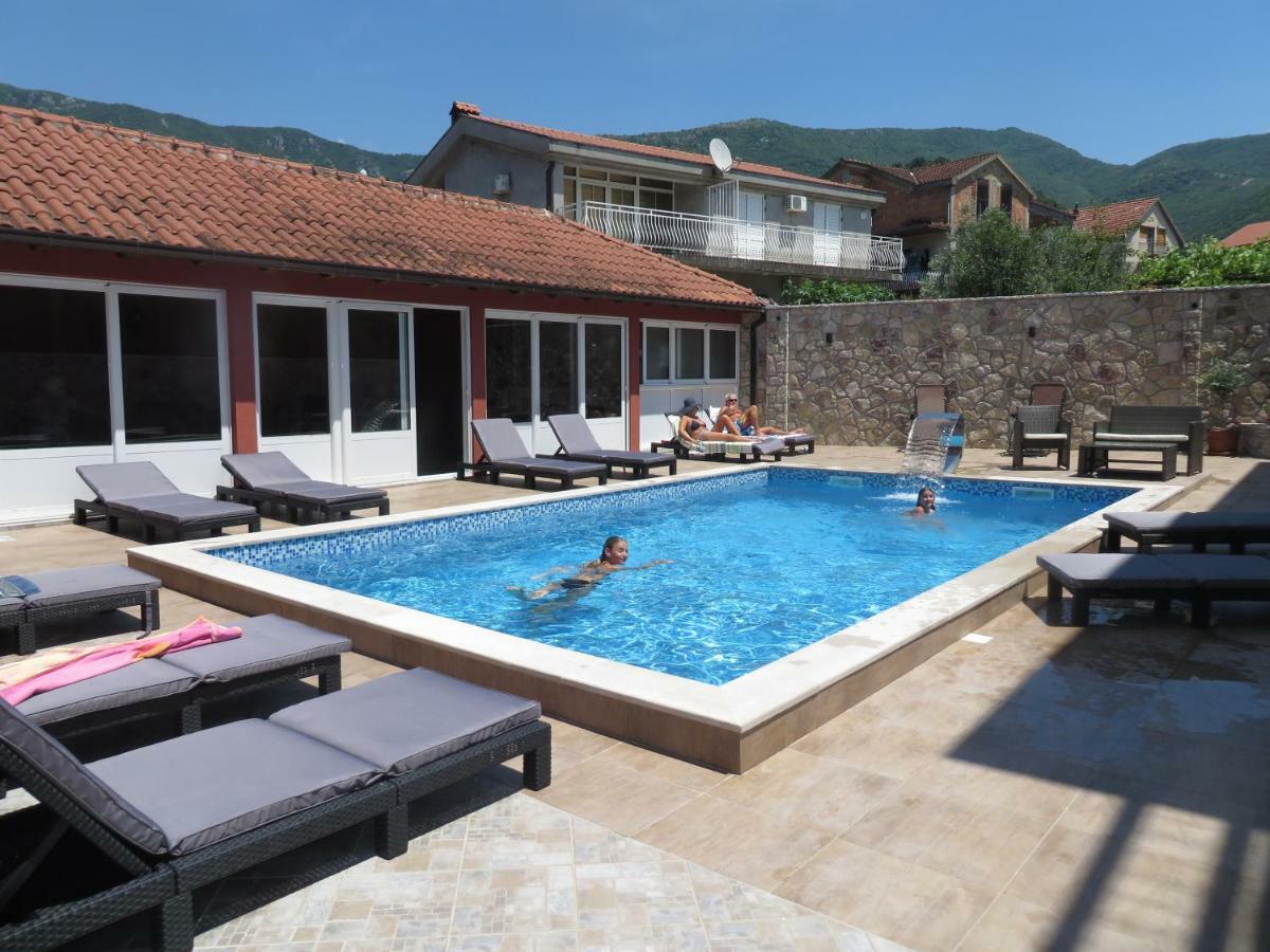 Guest House Villa Zivanovic Herceg Novi Ngoại thất bức ảnh